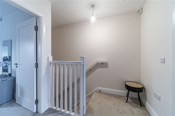  32 Market Square, Newcastle, Dublin