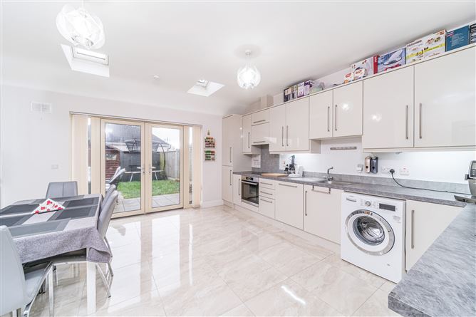  32 Market Square, Newcastle, Dublin