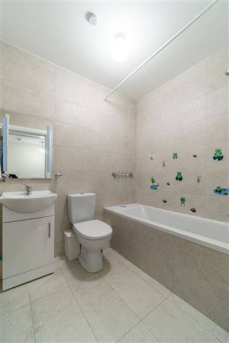  32 Market Square, Newcastle, Dublin