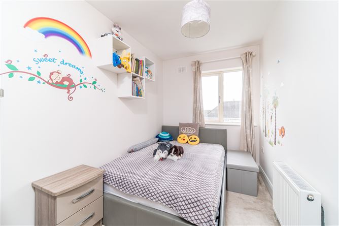  32 Market Square, Newcastle, Dublin