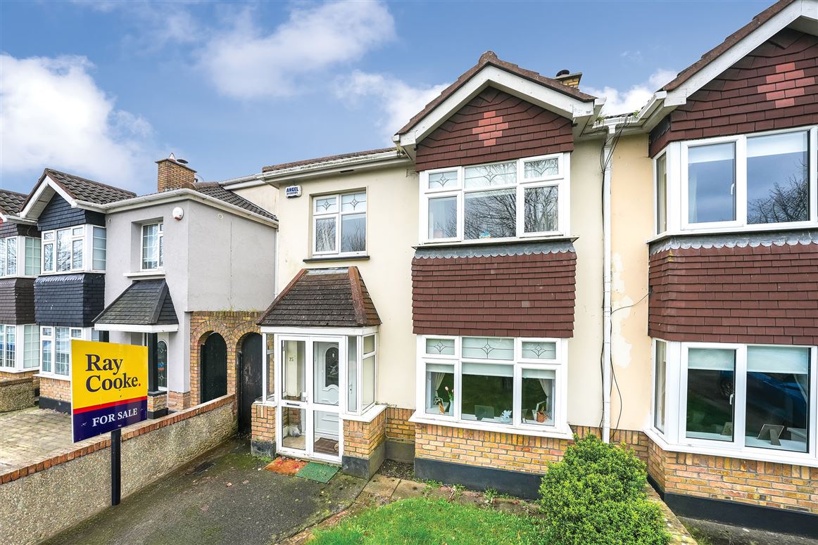 25 Woodlawn View, Santry, Dublin 9