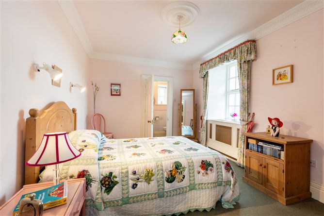 Eadestown House, Eadestown, Naas, Co. Kildare