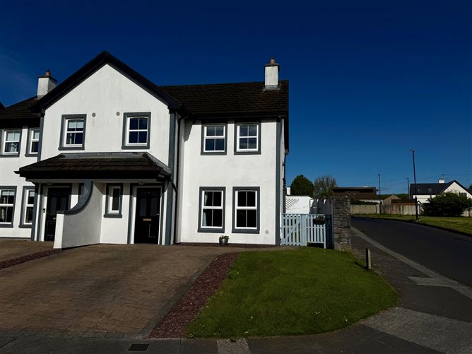 Photo 22 of 33 — 20 College View, Westport Road, Castlebar, Co. Mayo