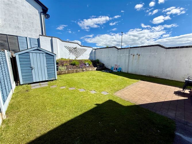 Photo 25 of 33 — 20 College View, Westport Road, Castlebar, Co. Mayo