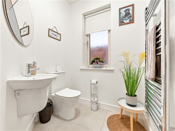 Photo 31 of 74 — 8 Whitethorn Place, Naas, Co. Kildare