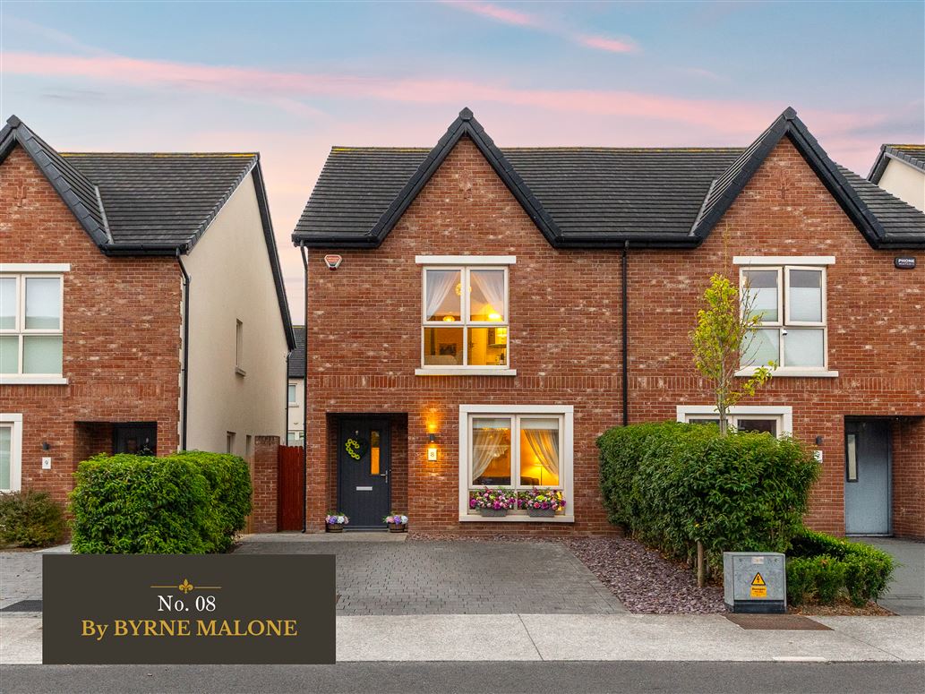 8 Whitethorn Place, Naas, Co. Kildare