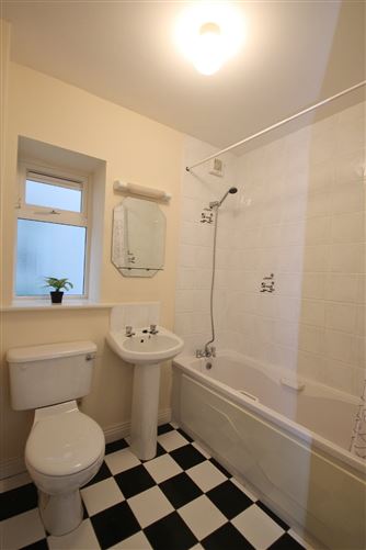 8 Mount Bellew Way, Lucan, Co. Dublin
