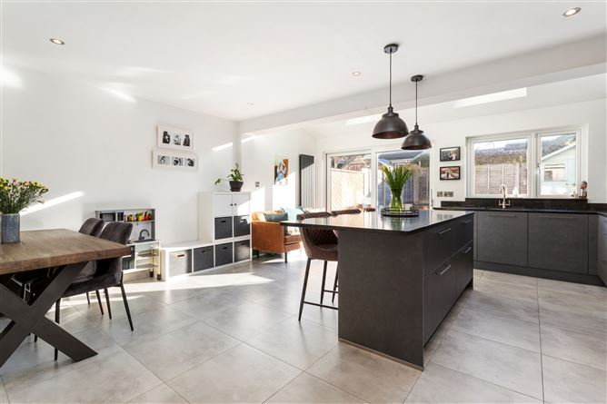 44 Ashbrook, Howth Road, Clontarf, Dublin 3