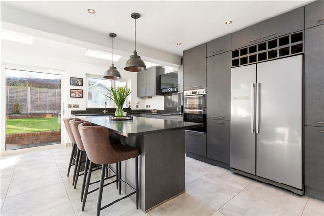 44 Ashbrook, Howth Road, Clontarf, Dublin 3