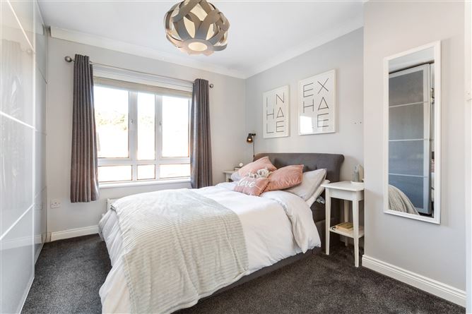 44 Ashbrook, Howth Road, Clontarf, Dublin 3