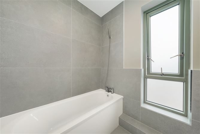 15 Newtown Walk, Kill, Co. Kildare