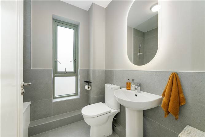 15 Newtown Walk, Kill, Co. Kildare
