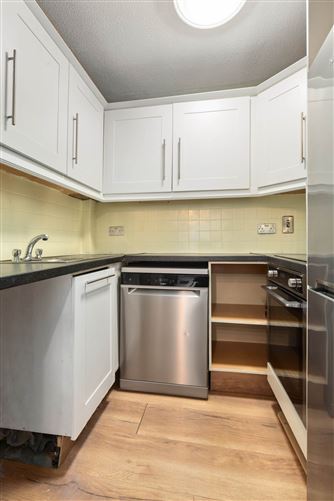 87 White Oaks, Roebuck Road, Clonskeagh, Dublin 14, County Dublin