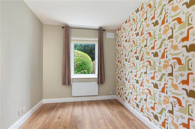 87 White Oaks, Roebuck Road, Clonskeagh, Dublin 14, County Dublin
