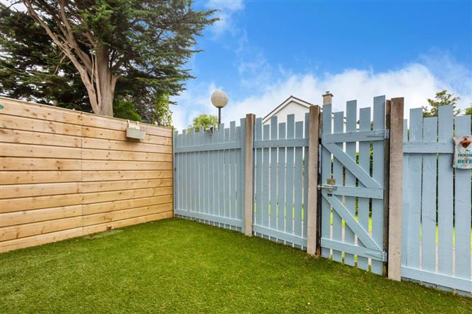 87 White Oaks, Roebuck Road, Clonskeagh, Dublin 14, County Dublin