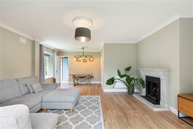 87 White Oaks, Roebuck Road, Clonskeagh, Dublin 14, County Dublin