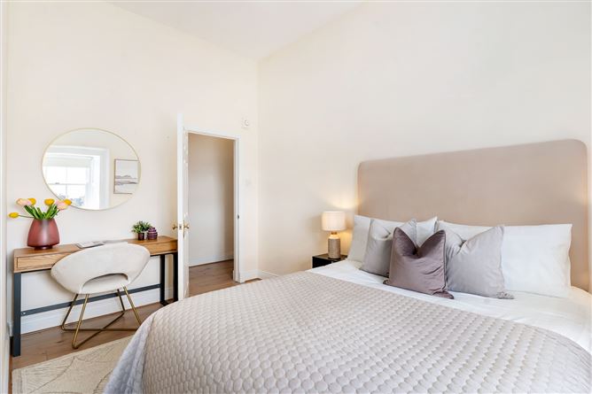 Photo 10 of 12 — 24 Dunloe Hall, 27 Merrion Street Upper, Dublin 2