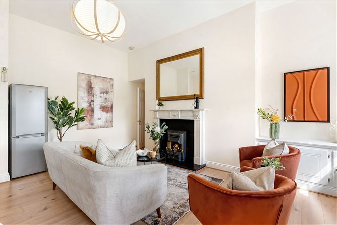 Photo 5 of 12 — 24 Dunloe Hall, 27 Merrion Street Upper, Dublin 2
