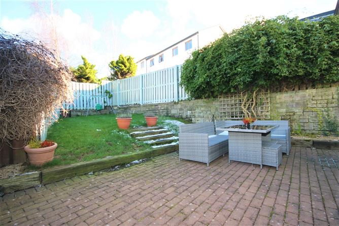 20 Hunters Crescent, Ballycullen, Dublin 24