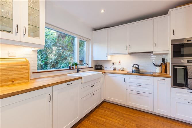 32 Tuscany Downs, Raheny, Dublin 5.