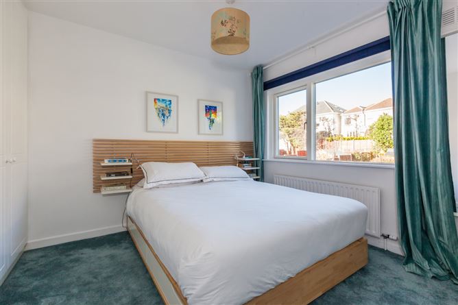 32 Tuscany Downs, Raheny, Dublin 5.