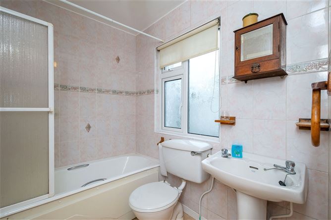 10 Townview, Mallow, Co. Cork.