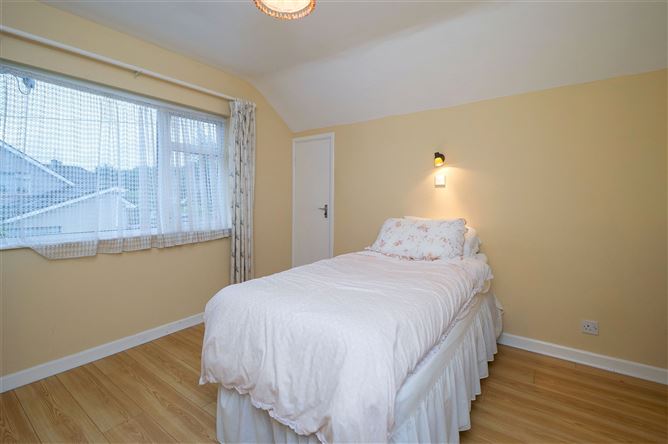 10 Townview, Mallow, Co. Cork.