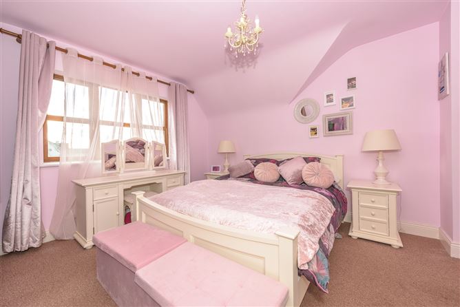 5 Ardnahinch Bay, Shanagarry, Midleton, East Cork