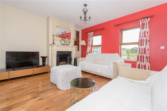 5 Ardnahinch Bay, Shanagarry, Midleton, East Cork