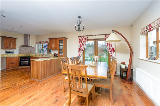 5 Ardnahinch Bay, Shanagarry, Midleton, East Cork