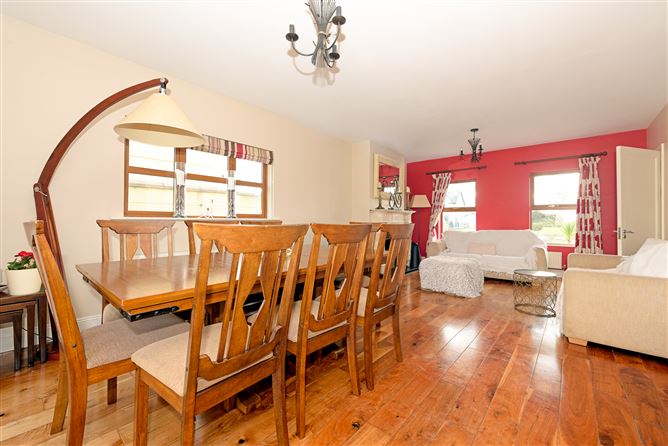 5 Ardnahinch Bay, Shanagarry, Midleton, East Cork
