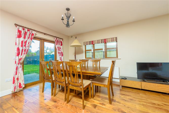 5 Ardnahinch Bay, Shanagarry, Midleton, East Cork
