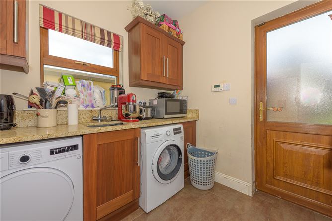 5 Ardnahinch Bay, Shanagarry, Midleton, East Cork