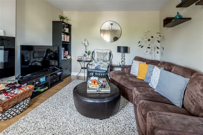12 Beechwood Avenue, Cluain Ard, Newtown, Cobh, Cork