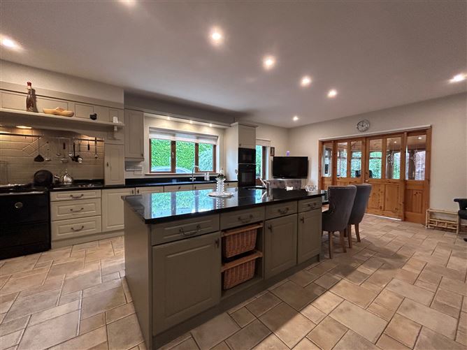 Teach Garbh Coil, Dualla Road, Cashel, Co. Tipperary