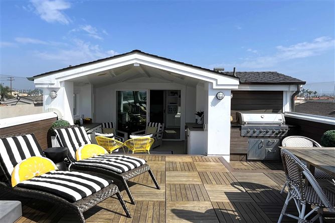 Rooftop Balboa,Newport Beach,California,USA