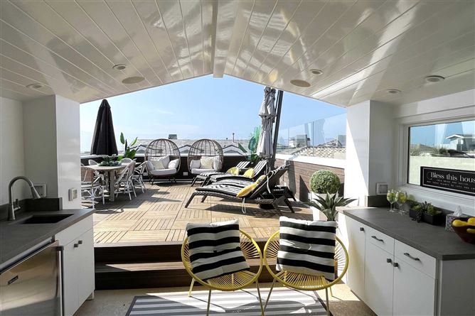 Rooftop Balboa,Newport Beach,California,USA