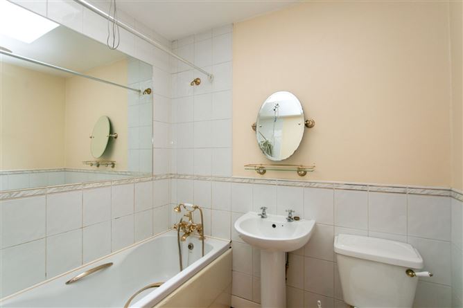 54 Holywell, Upper Kilmacud Road, Dundrum, Dublin 14