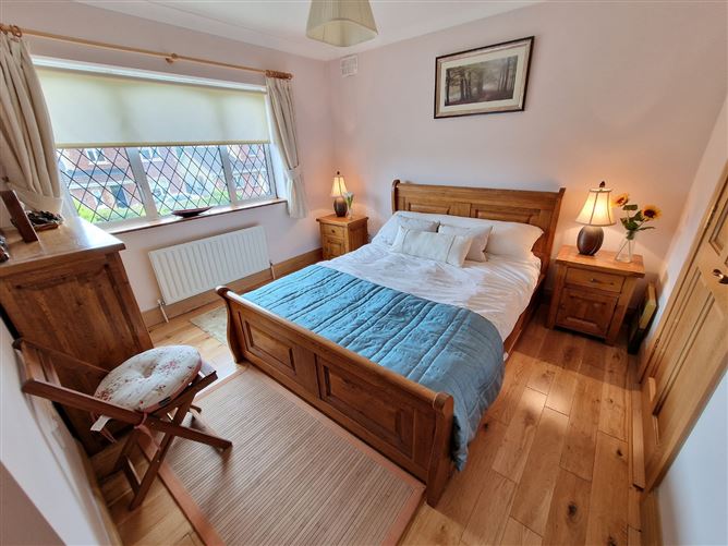 61 College Grove, Ennis, Co. Clare