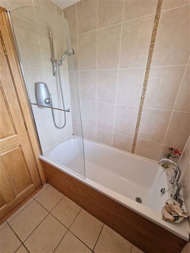 61 College Grove, Ennis, Co. Clare