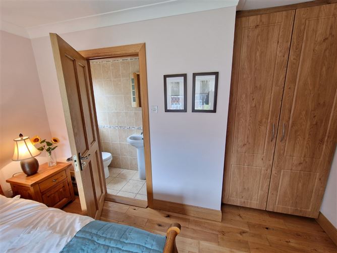 61 College Grove, Ennis, Co. Clare