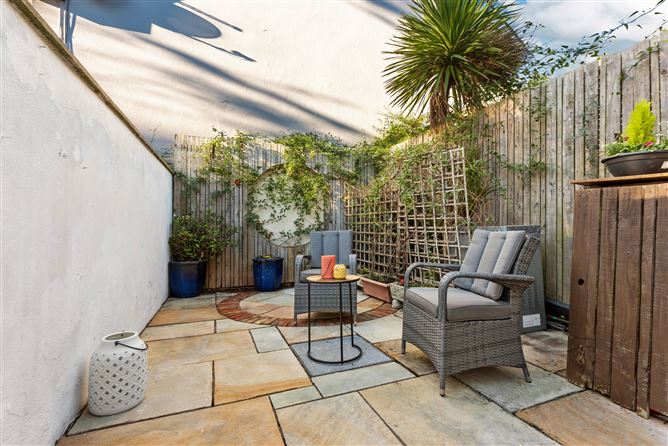 13 Millbrook Village, Milltown, Dublin 6