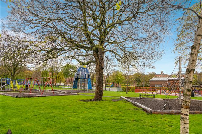 47 Stapleton House, Mountjoy Square East, Dublin 1