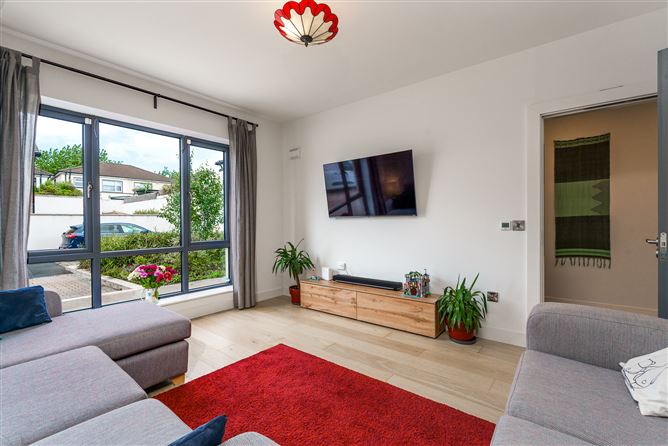 2 Knocknagarm Park, Glenageary, Dublin