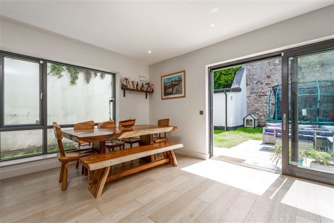 2 Knocknagarm Park, Glenageary, Dublin