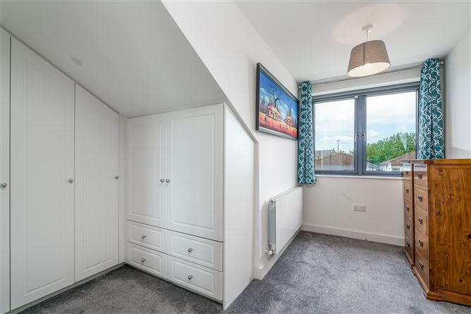2 Knocknagarm Park, Glenageary, Dublin