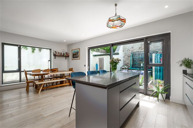 2 Knocknagarm Park, Glenageary, Dublin