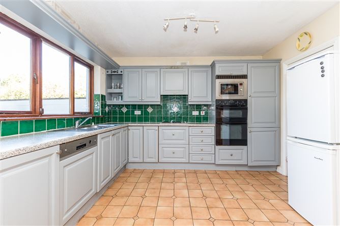 9 Castlefield Manor, Malahide, County Dublin