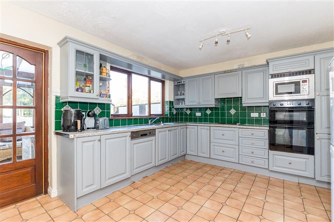 9 Castlefield Manor, Malahide, County Dublin