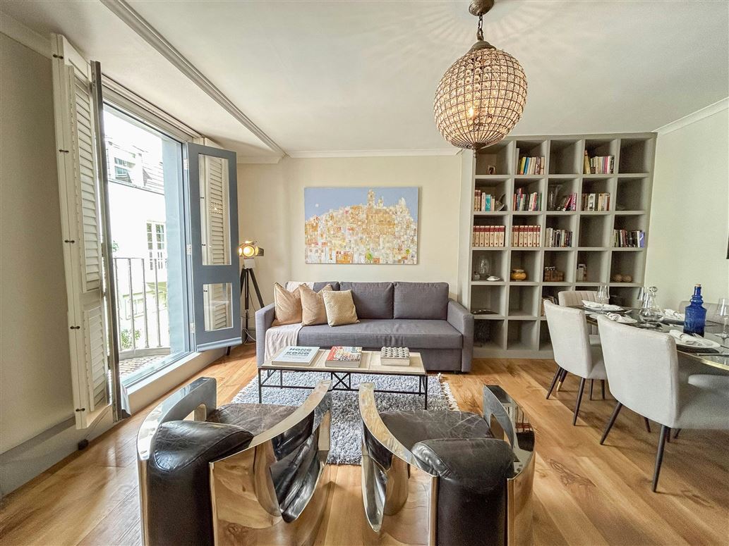 London Rose,London,Greater London,United Kingdom